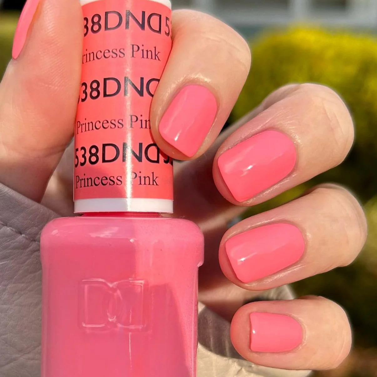 DND Gel UV/LED Soak Off Gel Polish #538 - Princess Pink